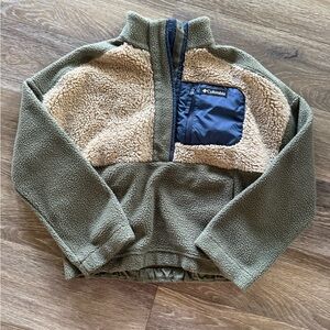 Columbia Olive and Cream Fleece Jacket